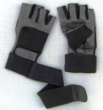 Lifting/Training Gloves with Wrist Wraps